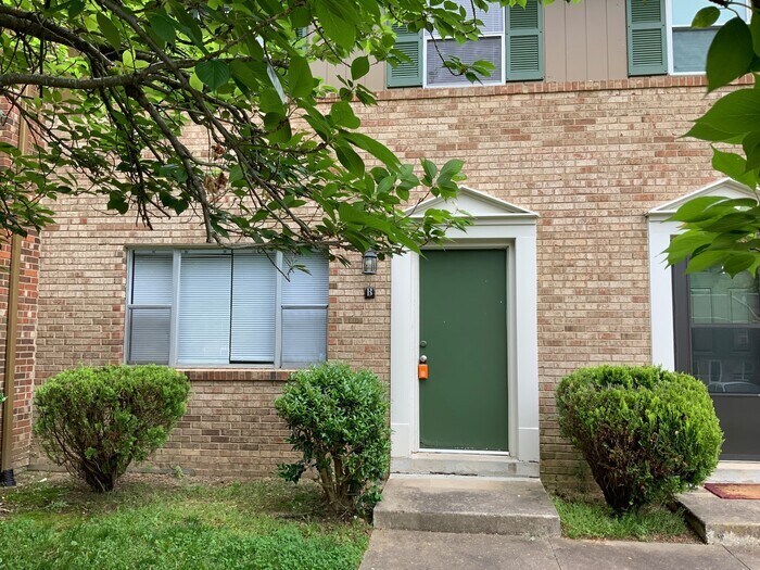 Foto principal - 3919 Overland Heights