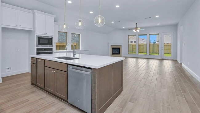 Building Photo - 1151 Beals Crk St