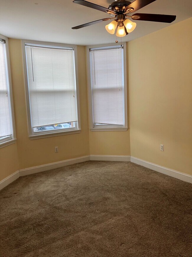 Building Photo - Apartment Units in Old Goucher, Baltimore, MD!