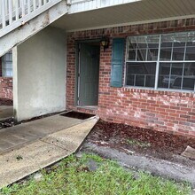 Building Photo - 215 Darsey Rd