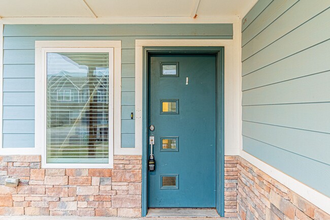 Building Photo - 5 Bed 2.5 Bath in Edmond!