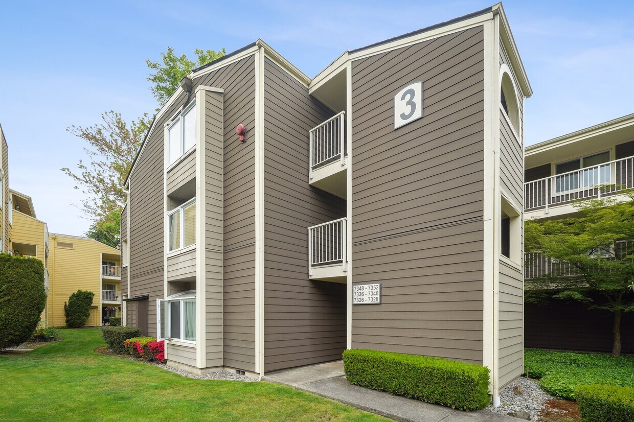 Foto principal - 7338 W Lake Sammamish Pky NE