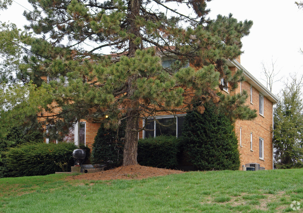 Building Photo - 4 Shenandoah Dr