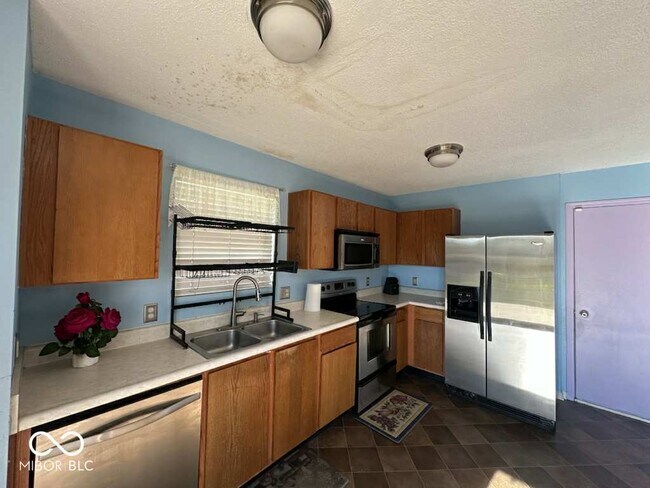 Building Photo - 6424 Alonzo Dr
