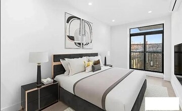 Building Photo - 292 Weirfield St