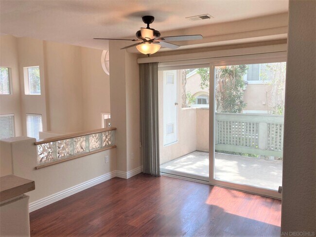 Foto del edificio - 12918 Carmel Creek Rd