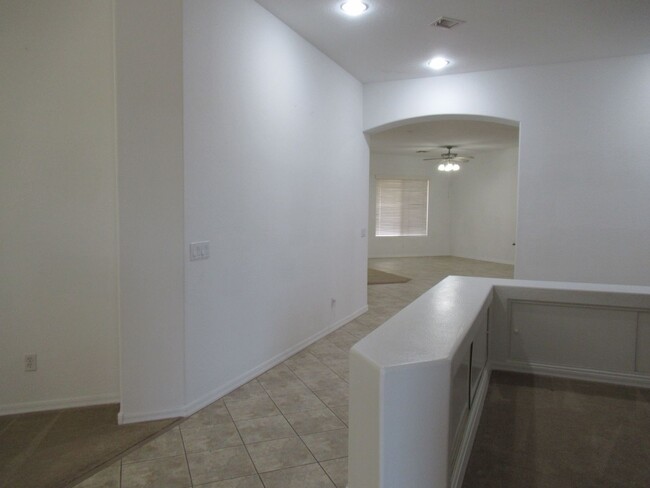 Foto del edificio - 4 Bedroom Home in North East Mesa!