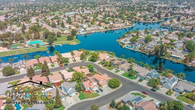 Building Photo - 4938 Shorebird Dr