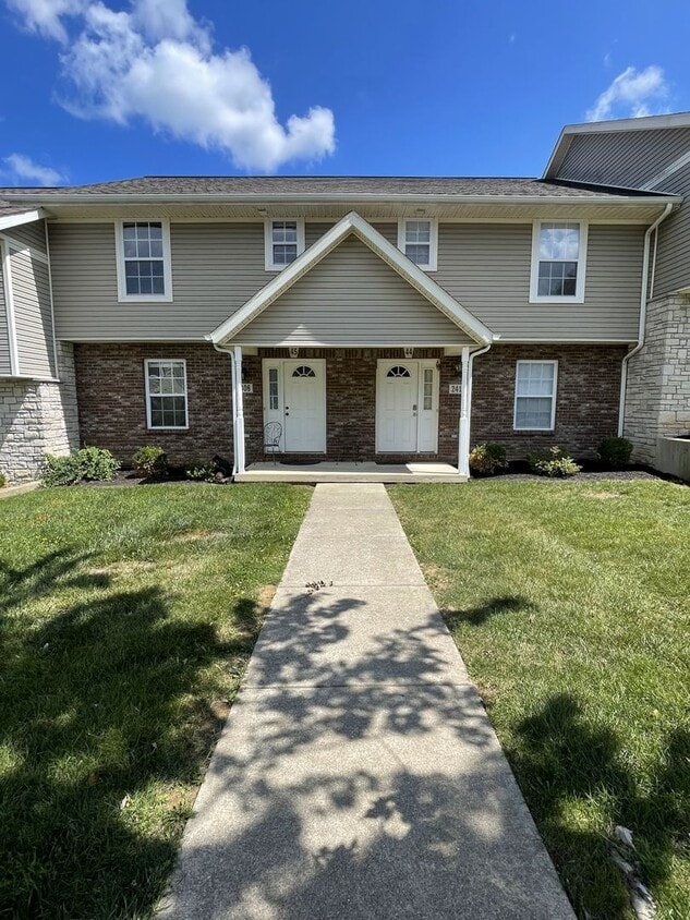 2408 S Woolery Mill Dr, Bloomington, IN 47403 Townhome Rentals in