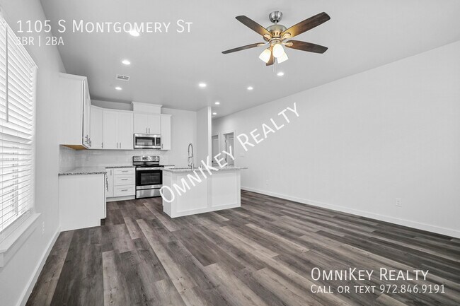 Building Photo - 1105 S Montgomery St