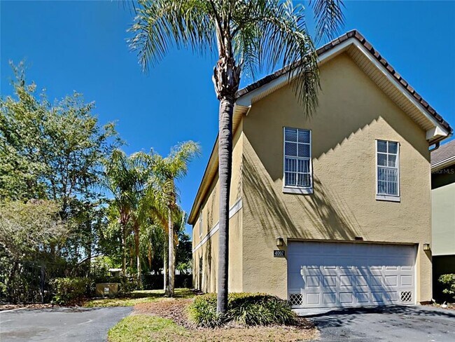 Building Photo - 4007 Palmetto Palm Ct