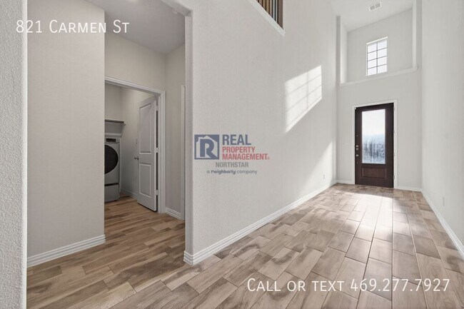 Foto del edificio - 821 Carmen St