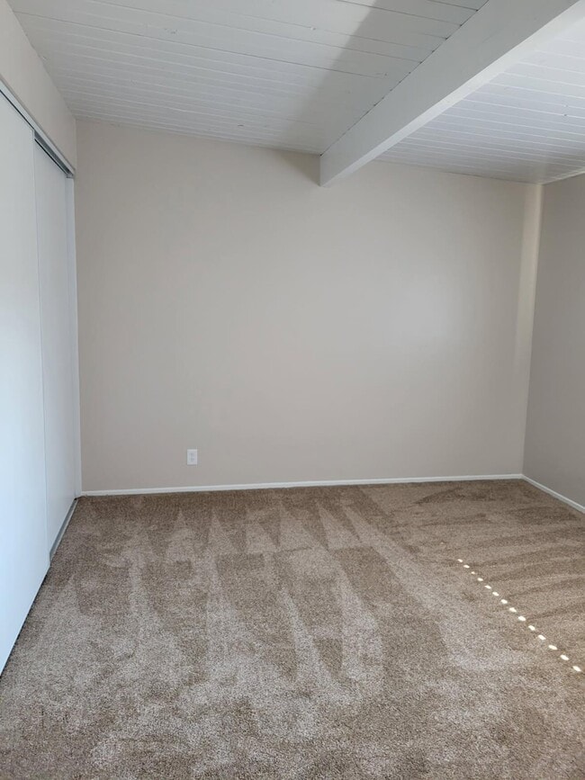 Building Photo - 244 Garnet Way