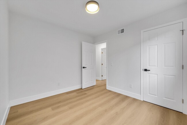 Foto del edificio - 1052 W Quince St