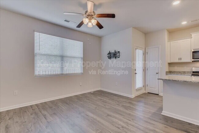 Foto del edificio - 930 Quaint Parish Cir