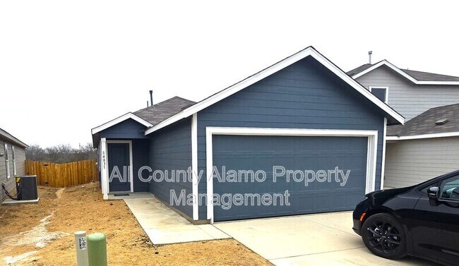 Building Photo - 14831 Onyx Pl