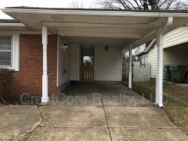 Building Photo - 3081 Boxdale St