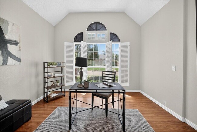 Building Photo - Beautiful Plano Home with Spacious Layout & Covered Patio