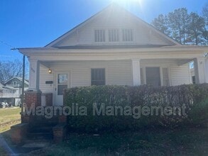 Building Photo - 1307 S Chestnut St