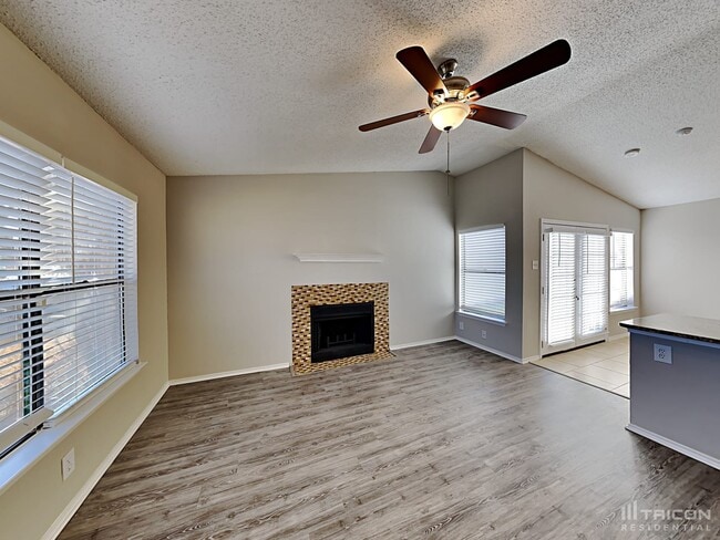 Building Photo - 6333 Village Club
