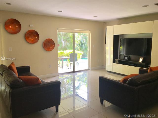 Foto del edificio - 7121 SW 92nd St