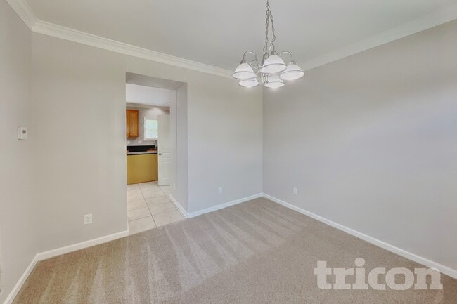 Building Photo - 1267 Buckingham Cir