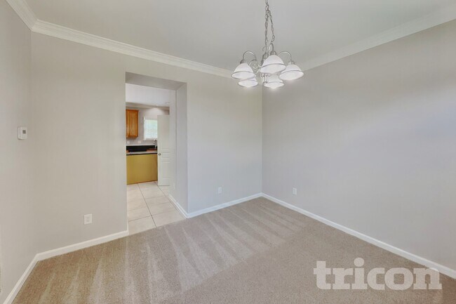 Foto del edificio - 1267 Buckingham Cir