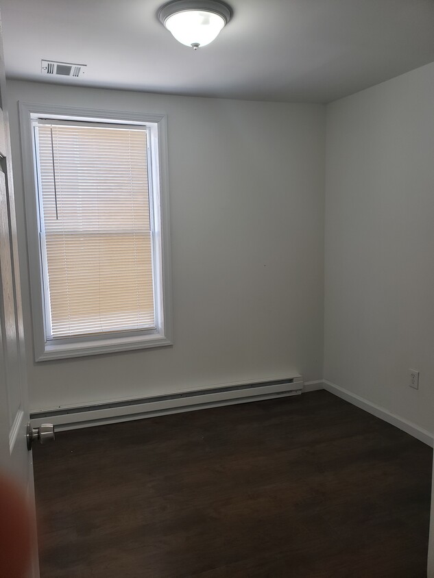 1st room - 109 E Main St