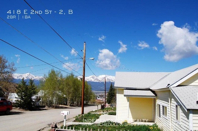 Foto del edificio - 418 E 2nd St