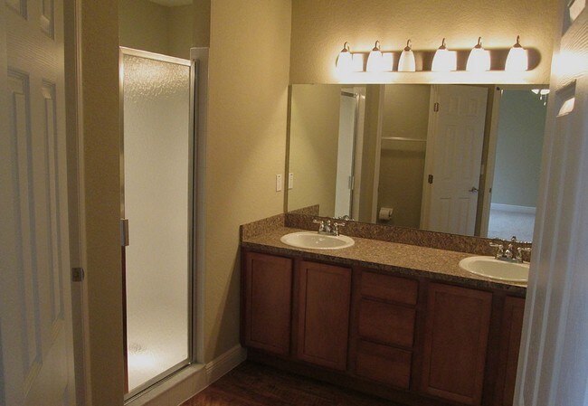 Foto del interior - Summer Brooke Townhomes