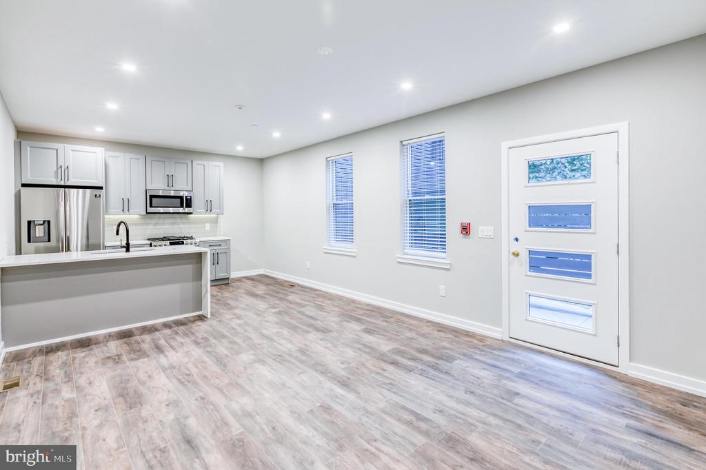 Foto principal - 2026 Spring Garden St
