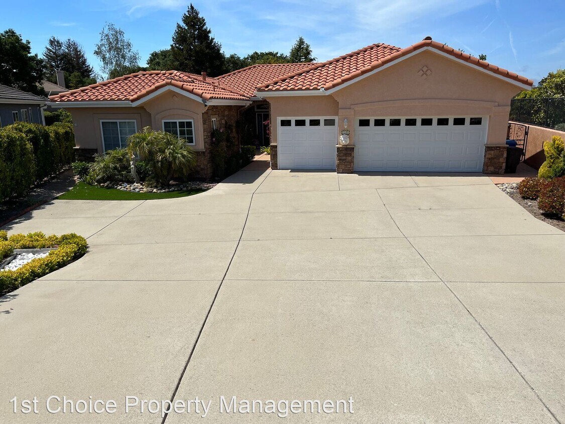 2 br, 2 bath House 1190 Oakmont Place House Rental in Nipomo, CA