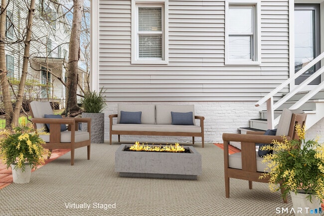 Foto del edificio - 132 Pequot Ave