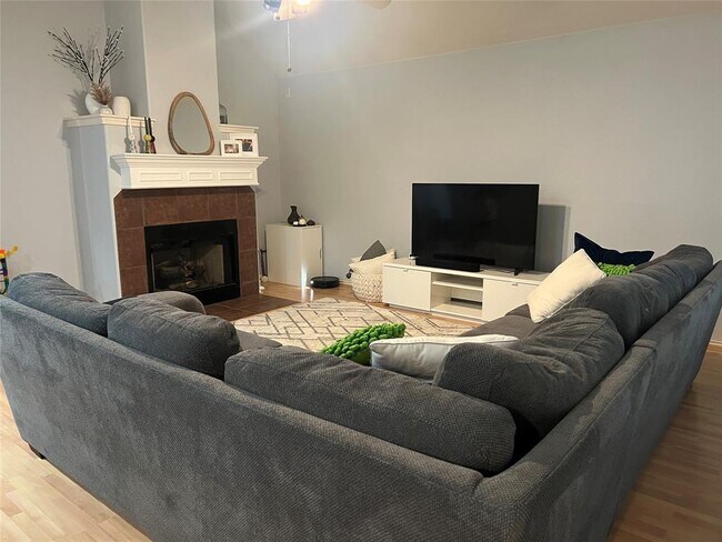 Foto del edificio - 4405 S Summercrest Loop
