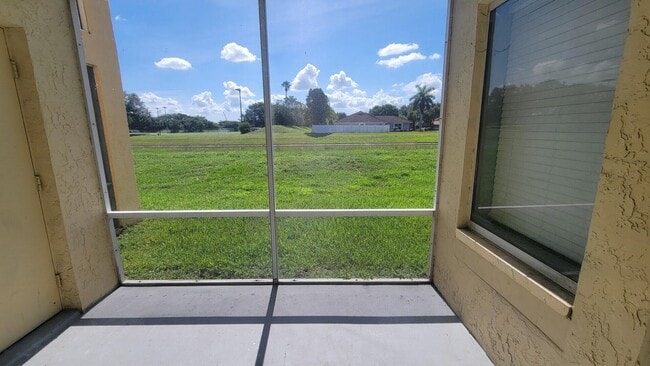 Building Photo - 969 Coral Club Dr
