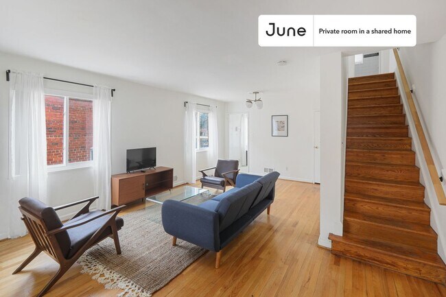 Foto del edificio - Room in Shared 4 bed/2.5 bath home