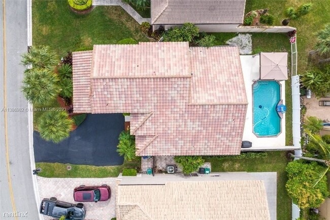 Building Photo - 4 br, 2.5 bath House - 7685 NW 62nd Way