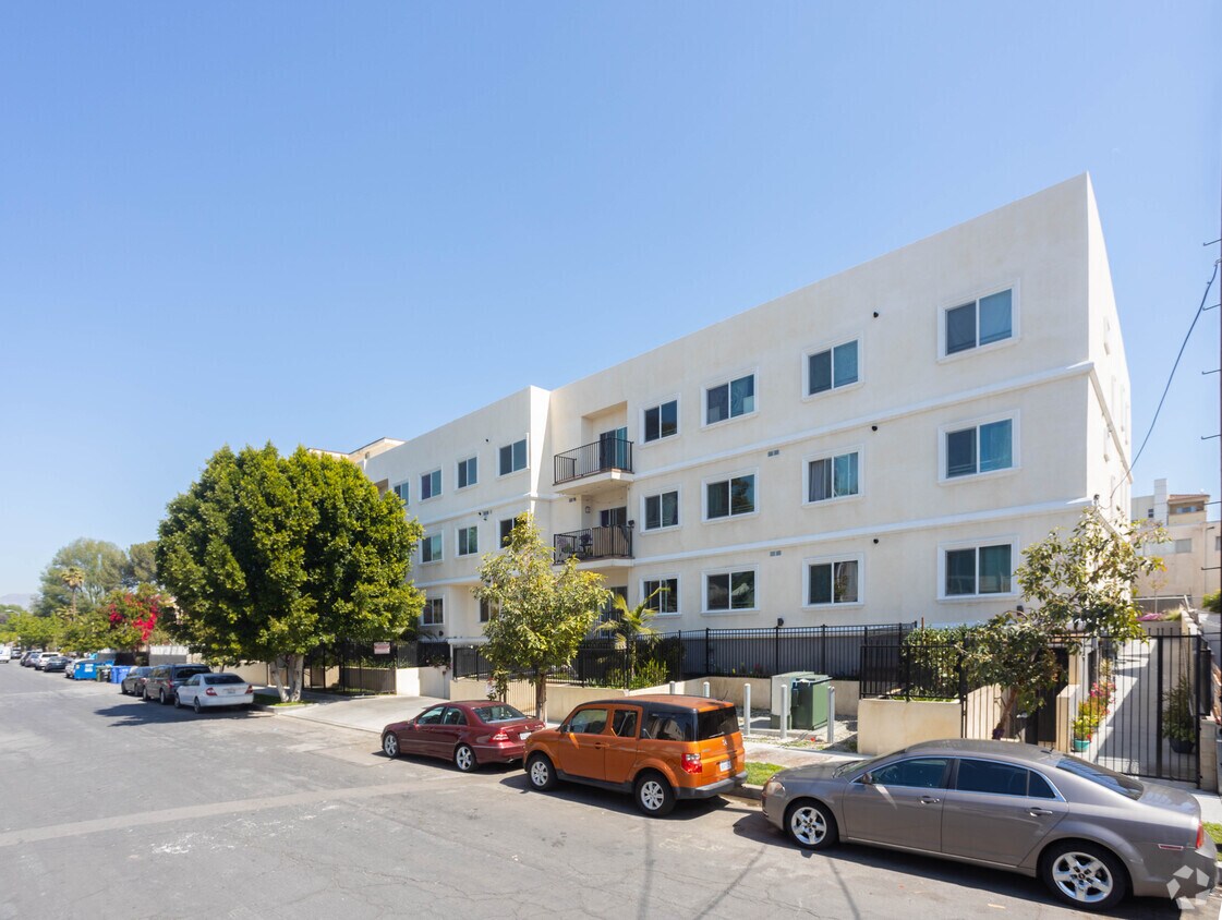 9126 Langdon Ave, Sepulveda, CA 91343 Apartments in Sepulveda, CA