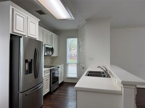 Building Photo - 1908 Bailey St