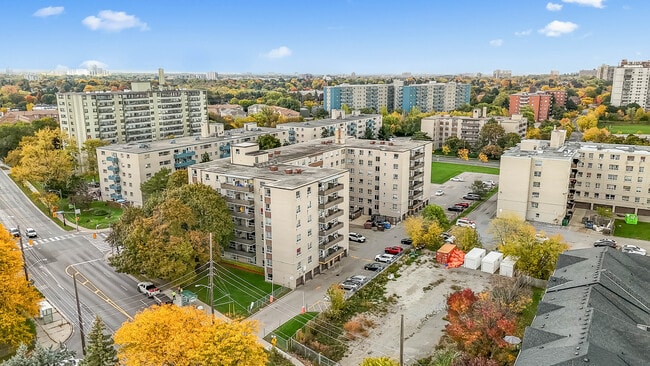 Building Photo - Trudelle Court Apartments