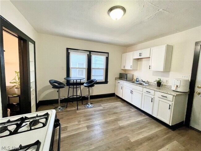 Foto del edificio - 4032 E 142nd St