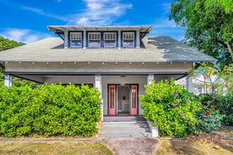 Building Photo - 515 46th St