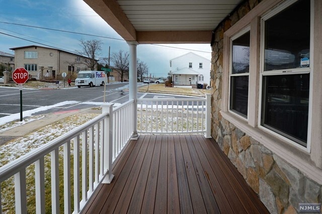 Building Photo - 76 Speidel Ave