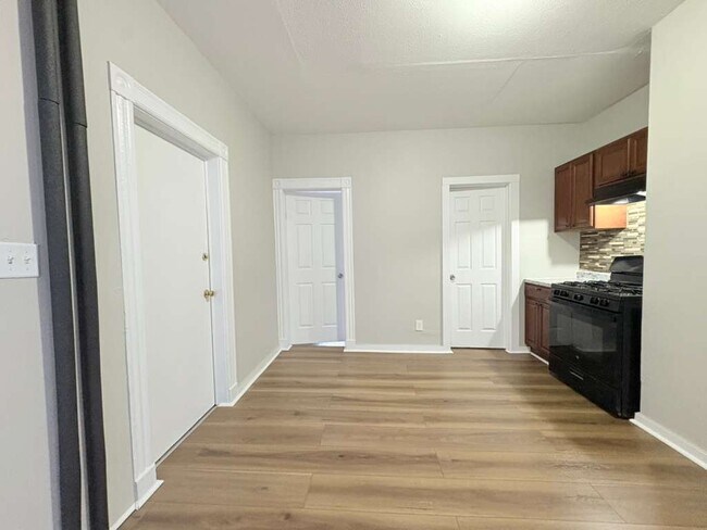 Foto del edificio - 552 Dixwell Ave