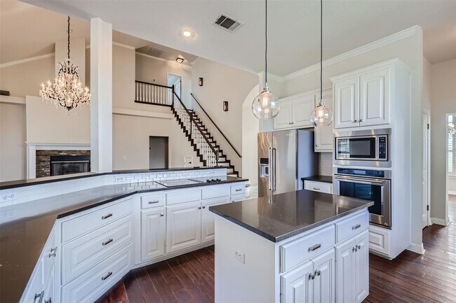 Building Photo - 2114 Cliffs Edge Dr