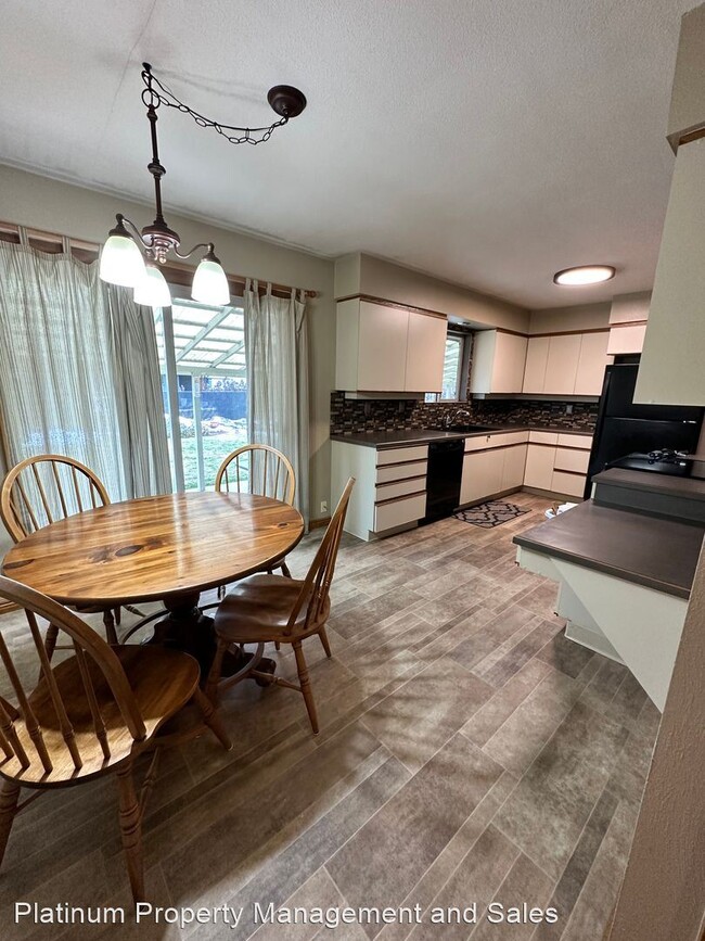 Building Photo - 3 br, 2 bath House - 1107 Wedgewood Avenue