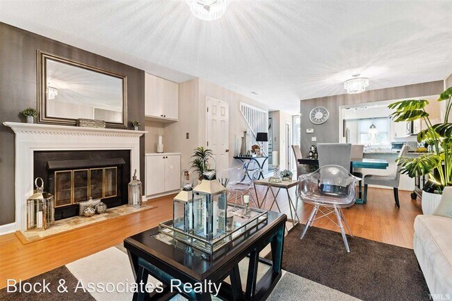 Foto del edificio - 2 br, 2.5 bath House - 3411 Balfour East