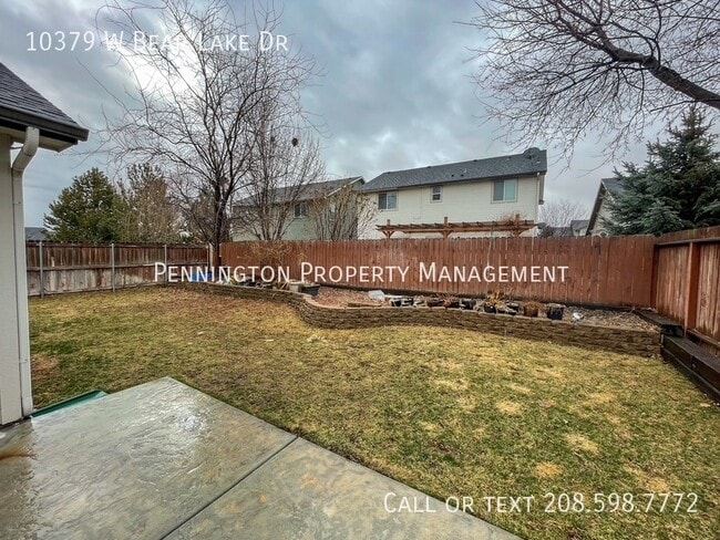 Building Photo - 10379 W Bear Lake Dr