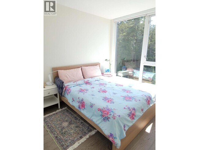 Photo du bâtiment - 3355 Binning Rd