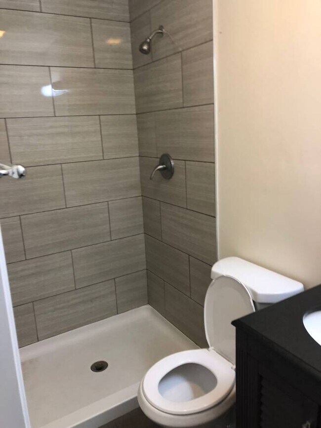 Foto del edificio - 328 3rd St